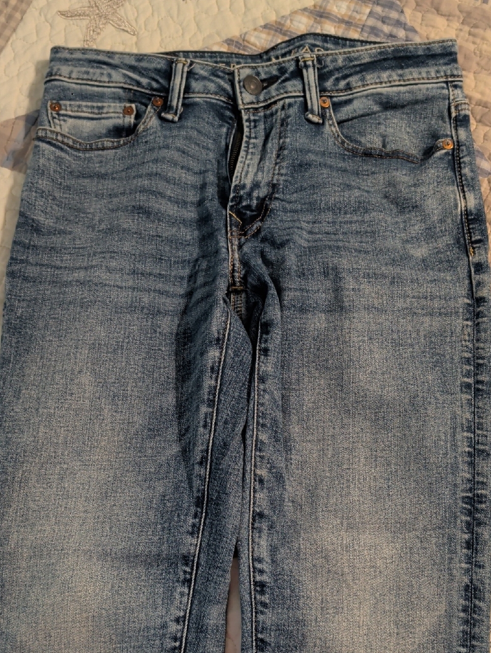 American Eagle Outfitters Men's Slim Straight Light Wash Jeans